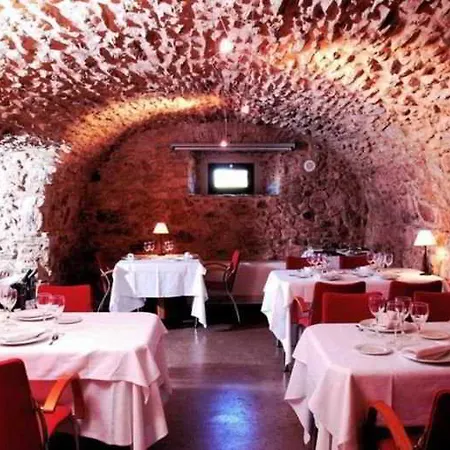 Arcs De Monells - Adults Only 